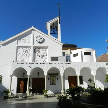 Lägenhet Calle De La Iglesia 42 *